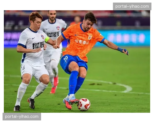 评论：VAR再次成为焦点，山东泰山队被吹掉的进球引发广泛讨论